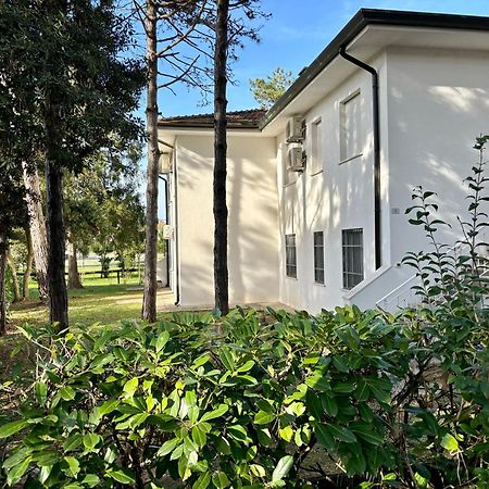 Villa Giorgio 2 Mare E Pineta Bibione Luaran gambar
